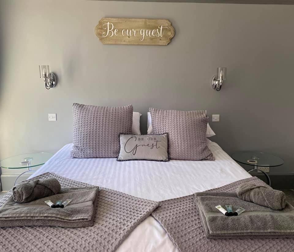 Butterfly Guest House Porthcawl Esterno foto