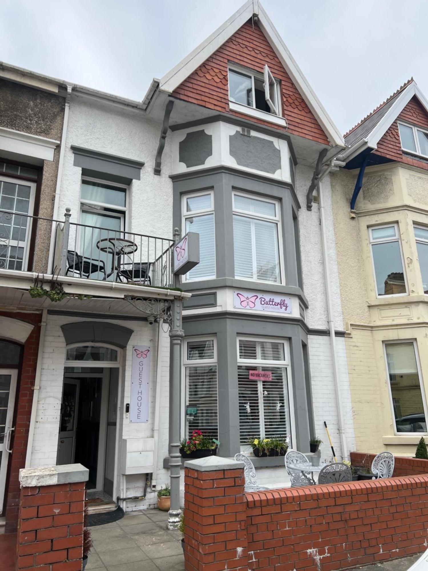 Butterfly Guest House Porthcawl Esterno foto
